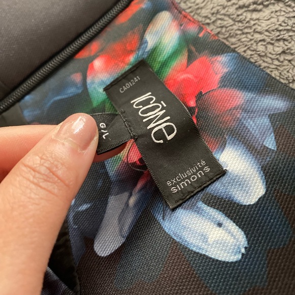 Floral black Icone (Simons) dress - Picture 3 of 4